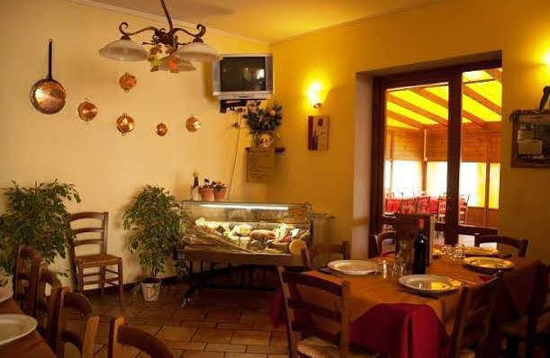Montale  Agriturismo Le Vigneヴィラ エクステリア 写真